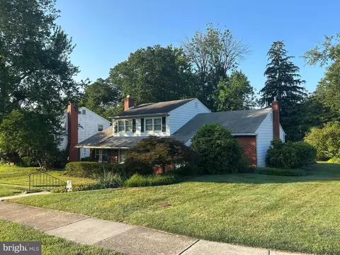 2521 Turnstone Dr, Wilmington, DE 19805