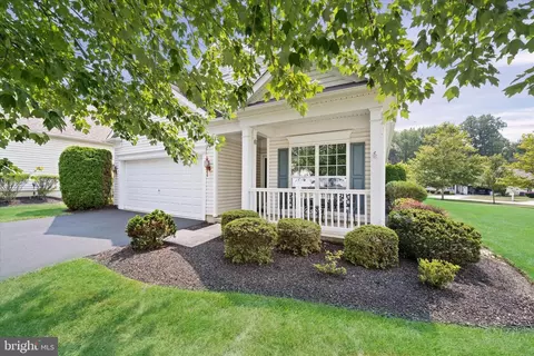4 Compass Rose Way, Newark, DE 19702 photo 2