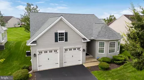 8 Spring Arbor Dr, Middletown, DE 19709 photo 2