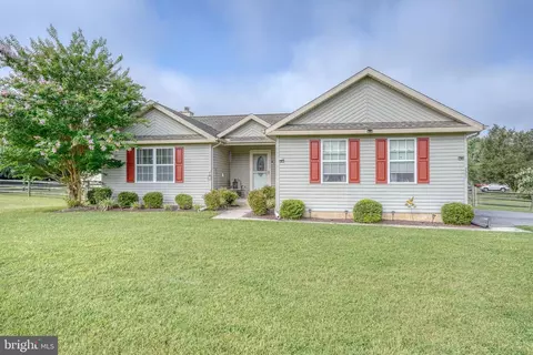 223 Tina Marie Ln, Smyrna, DE 19977