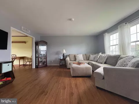 Living - 7 Reyburn Ct, Bear, DE 19701 photo 1 of 3