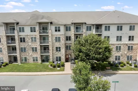 1000 W Fountainview Cir #105, Newark, DE 19713