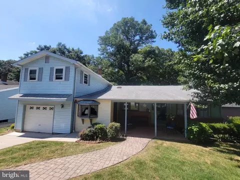138 Glenoak Rd, Wilmington, DE 19805