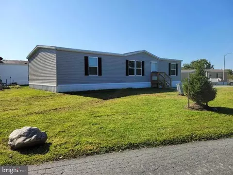 601 Village Dr, Middletown, DE 19709