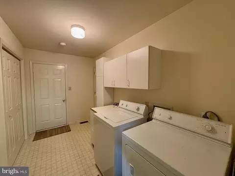Other - 16 Eynon Ct, Hockessin, DE 19707 photo 3 of 10