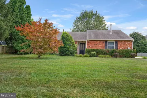 129 Providence Dr, Bear, DE 19701