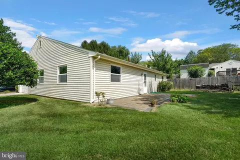Exterior - 129 Providence Dr, Bear, DE 19701 photo 4 of 5