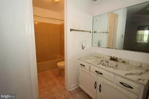 Bath - 109 Walls Way, Bear, DE 19701 photo 2 of 4