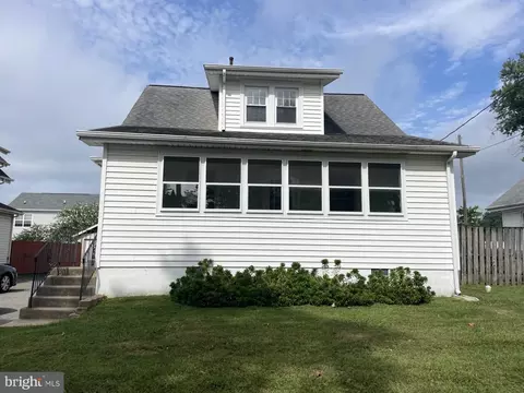 4 Oakmont Ave, Wilmington, DE 19804