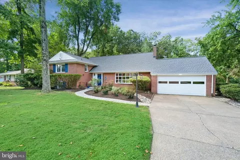 902 Cranbrook Dr, Wilmington, DE 19803