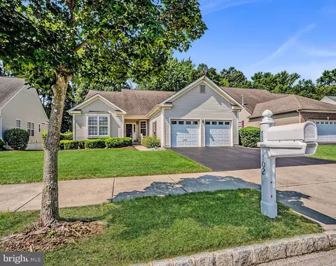 102 Springmill Dr, Middletown, DE 19709