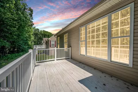 Exterior - 102 Springmill Dr, Middletown, DE 19709 photo 4 of 4