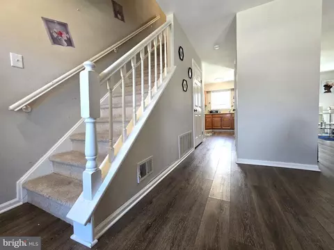 3 Arnold Pl, Newark, DE 19702 photo 9
