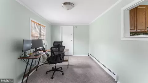 Entry Way - 54 Kenmar Dr, Newark, DE 19713 photo 10 of 11