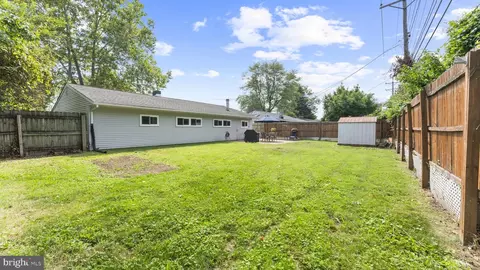 Exterior - 54 Kenmar Dr, Newark, DE 19713 photo 2 of 3