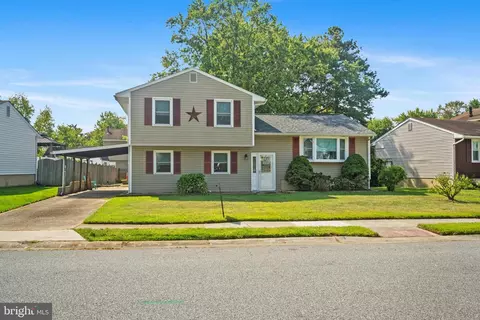 29 N Skyward Dr, Newark, DE 19713