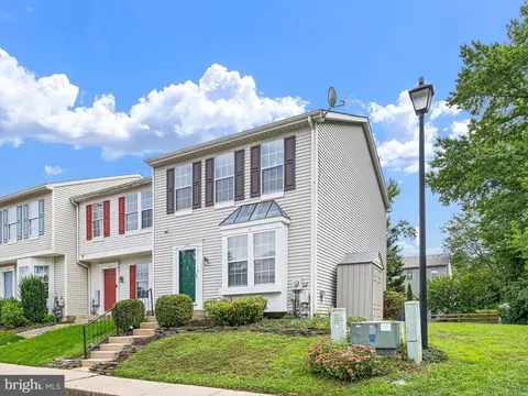 117 W Galloway Ct, Newark, DE 19711