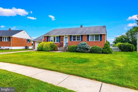 2122 Nicholby Dr, Wilmington, DE 19808