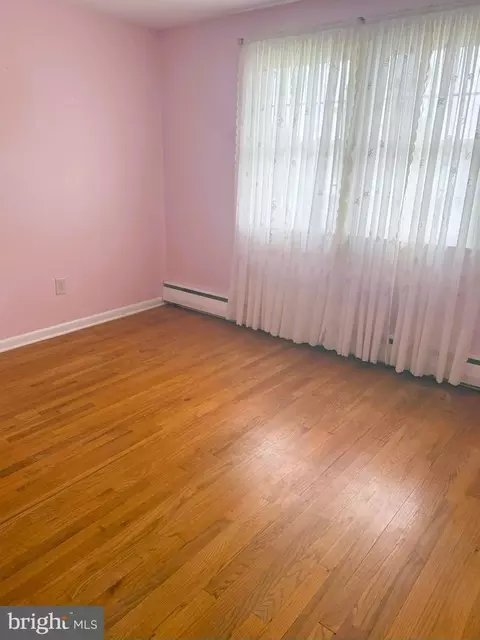 Bedroom - 217 S Dillwyn Rd, Newark, DE 19711 photo 1 of 2