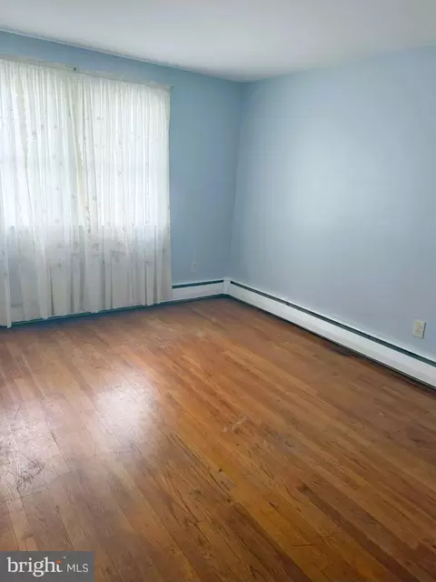 Bedroom - 217 S Dillwyn Rd, Newark, DE 19711 photo 2 of 2