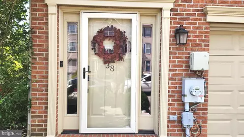 Entry Way - 38 Carrick Ln, Bear, DE 19701 photo 1 of 19