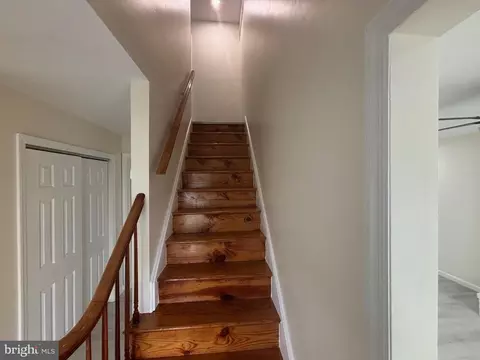 Entry Way - 46 Upland Ct, Newark, DE 19713 photo 1 of 1