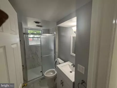 Bath - 46 Upland Ct, Newark, DE 19713 photo 1 of 2