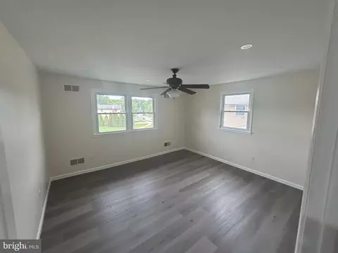 Bedroom - 46 Upland Ct, Newark, DE 19713 photo 2 of 2