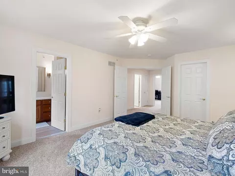 205 Sutton Way, Newark, DE 19711 photo 18