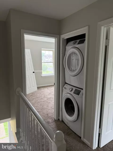 Entry Way - 3 Ross Ct, Newark, DE 19702 photo 5 of 6