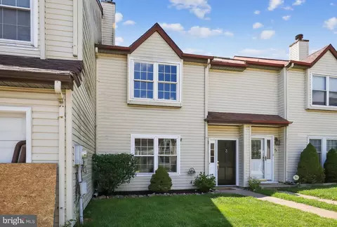 Exterior - 3 Ross Ct, Newark, DE 19702 photo 2 of 4