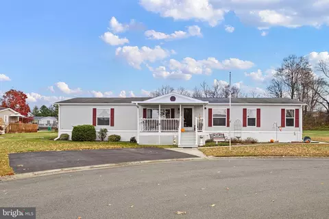 34 Adriane Ct #707, Bear, DE 19701