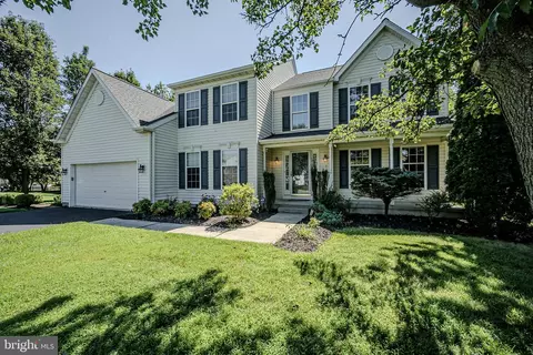 9 Whirlaway Dr, Bear, DE 19701