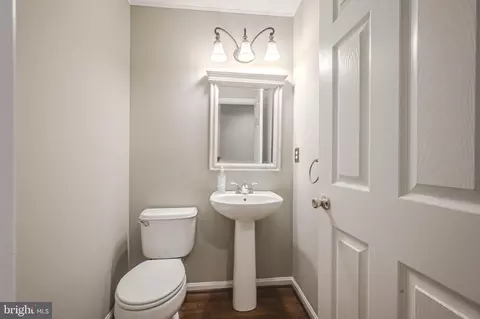 Entry Way - 9 Whirlaway Dr, Bear, DE 19701 photo 5 of 10