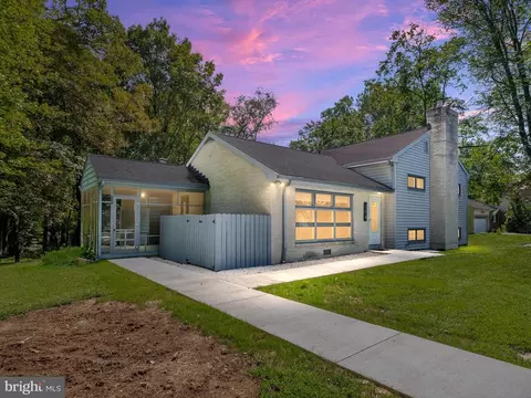 204 Jupiter Rd, Newark, DE 19711