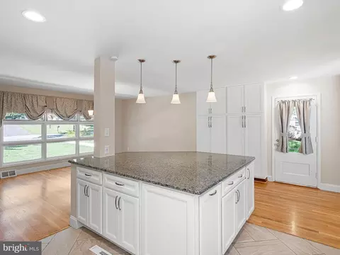 Kitchen - 204 Jupiter Rd, Newark, DE 19711 photo 5 of 5