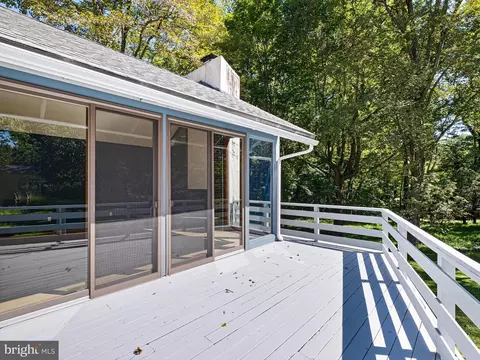 Exterior - 204 Jupiter Rd, Newark, DE 19711 photo 6 of 12