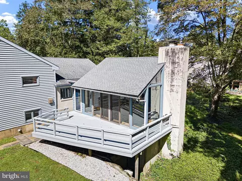 Exterior - 204 Jupiter Rd, Newark, DE 19711 photo 2 of 12