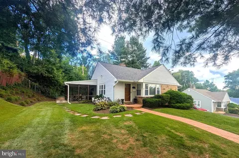 31 Van Dyck Dr, Wilmington, DE 19809