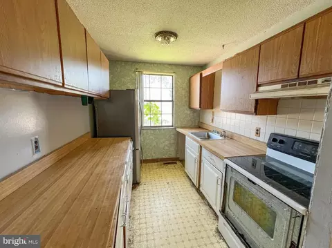 Kitchen - 104 Channing Dr, Bear, DE 19701 photo 1 of 2