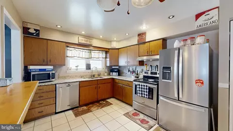 Entry Way - 126 Boyer Dr, Newark, DE 19702 photo 9 of 15