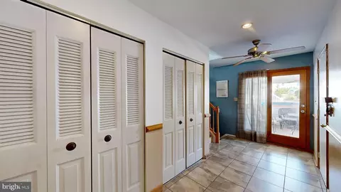 Entry Way - 126 Boyer Dr, Newark, DE 19702 photo 1 of 15