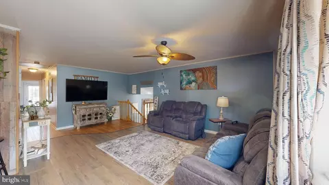 Entry Way - 126 Boyer Dr, Newark, DE 19702 photo 2 of 15