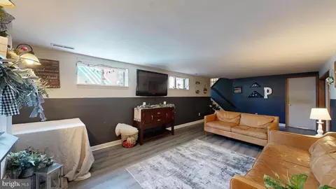 Entry Way - 126 Boyer Dr, Newark, DE 19702 photo 14 of 15