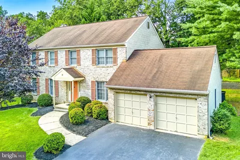 8 Morgan Ln, Wilmington, DE 19808