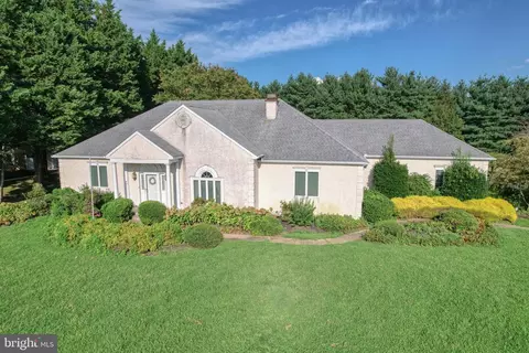 102 Dungarvan Dr, Middletown, DE 19709