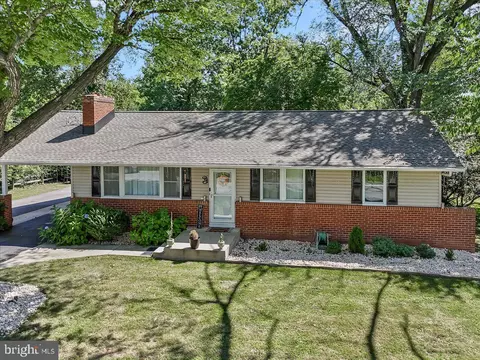 3 Wordsworth Dr, Wilmington, DE 19808