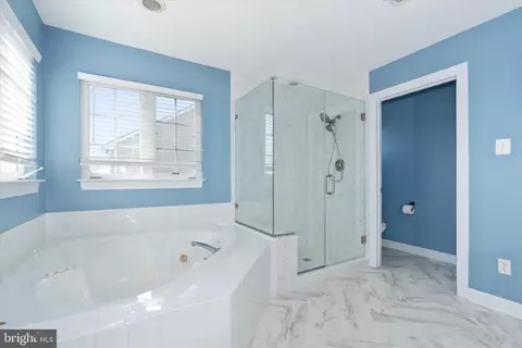 Bath - 617 Corbit Dr, Middletown, DE 19709 photo 1 of 4