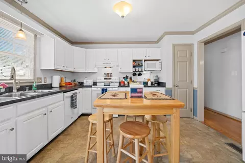 Kitchen - 3 Allara Ct, Bear, DE 19701 photo 2 of 5