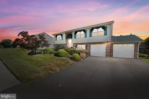 3 Allara Ct, Bear, DE 19701